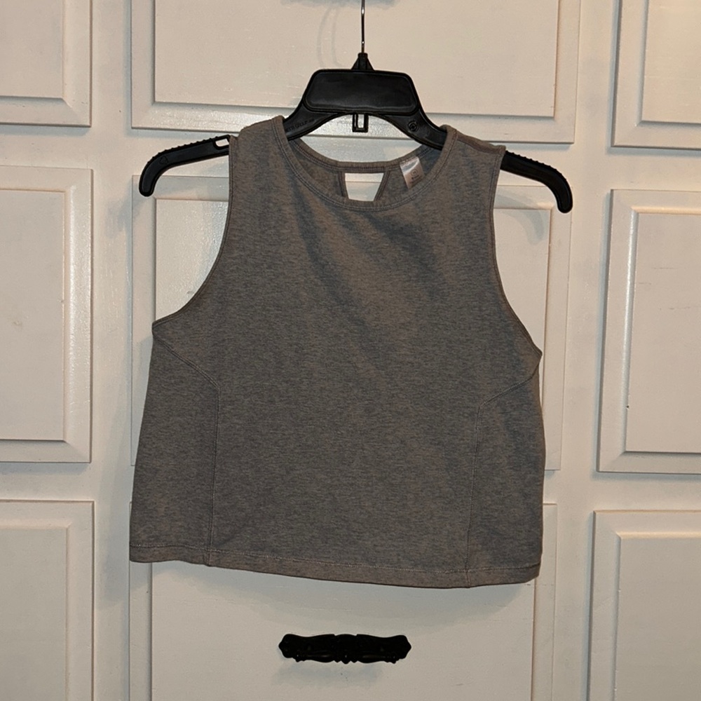IVVIVA BY LULULEMON GIRL’S CROP TANK SZ 14